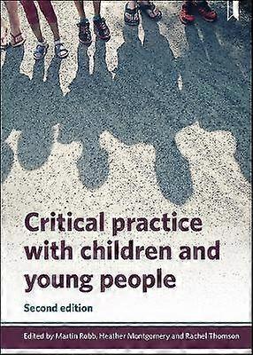 Práctica crítica con los niños y jóvenes