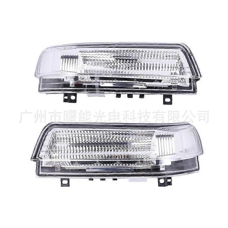 Applicable to Mitsubishi Pajero V73V77V93V97 reversing mirror turn signal rearview mirror cornering light reflector light