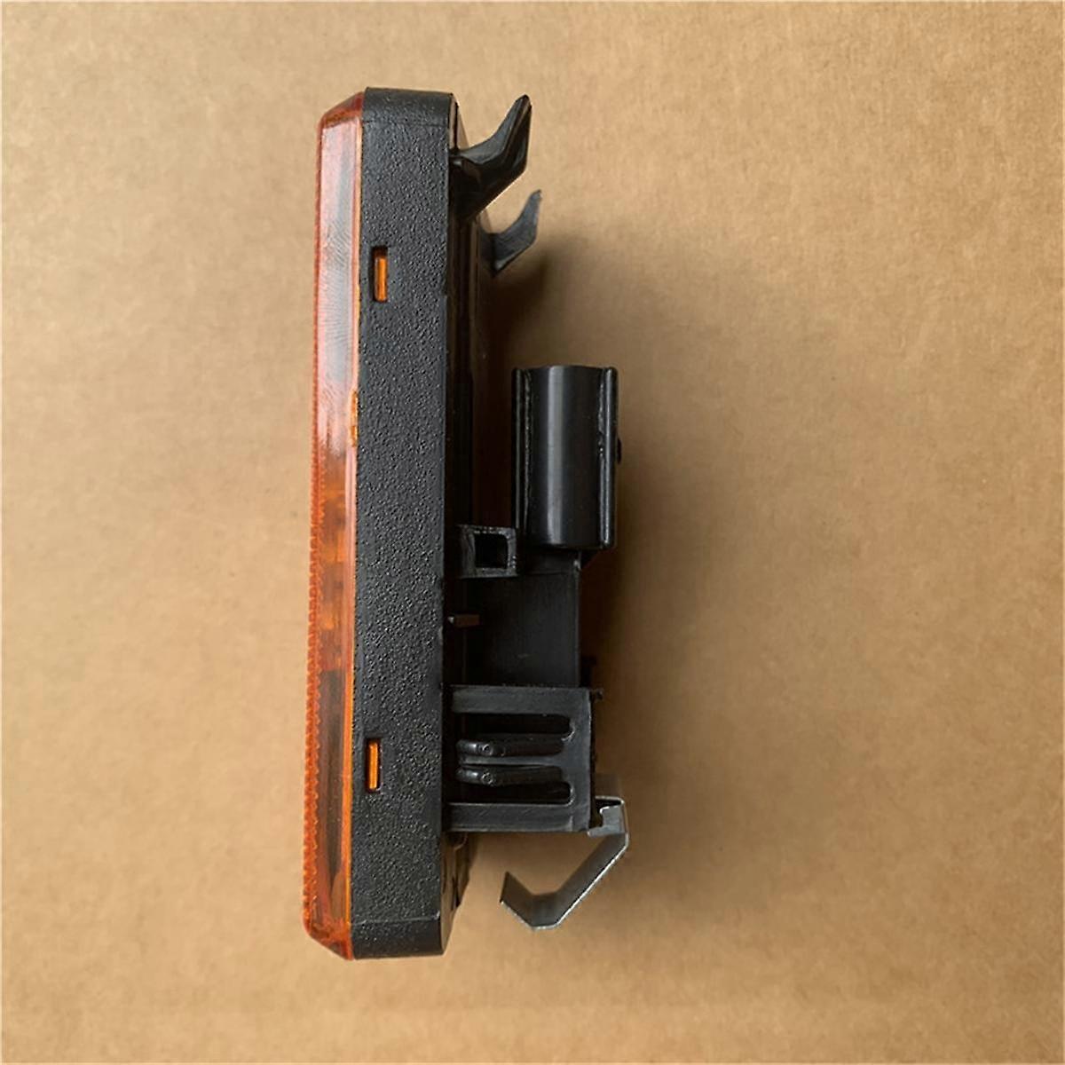 6Pc 4LED Boczne światła obrysowe 2052119 dla 5 Seria 6 P R Kabiny G T S Series ze złączem 2Pin Bursztynowa lampka kontrolna