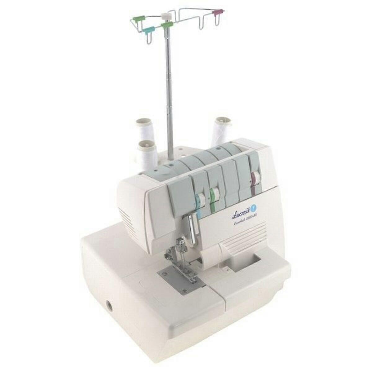 Nähmaschine ?ucznik Overlock 820D-3