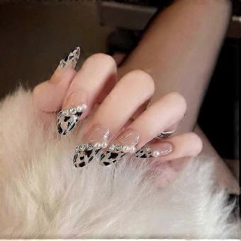 Oval Leopard Press On Nails