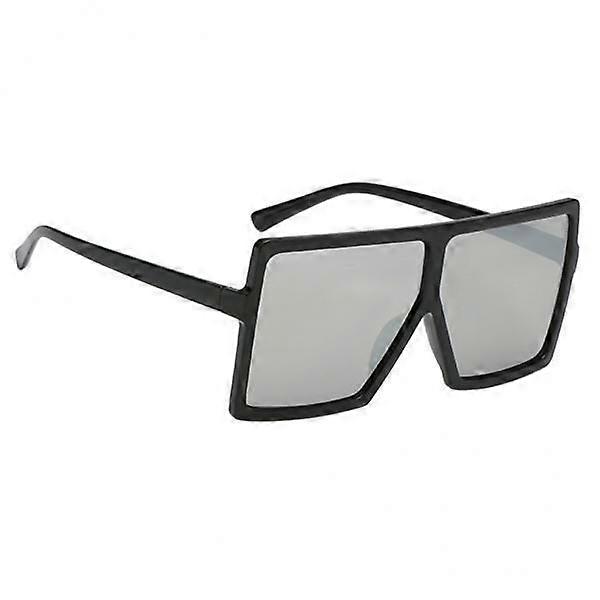 Chic Rectangular Sunglasses for Women - Sleek Black