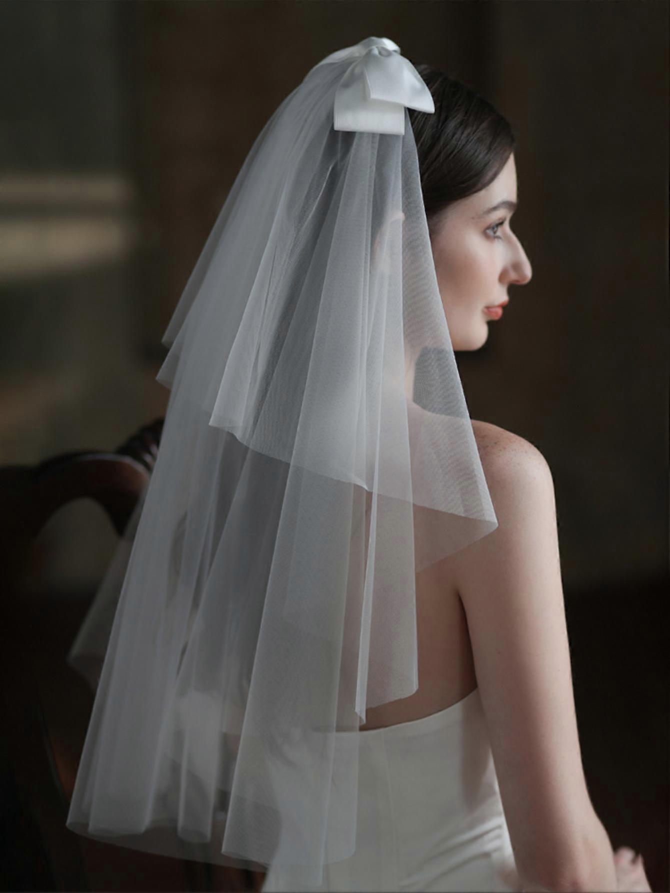 Romantic bridal veil with bow in boho style, two-layered, retro design, available in 2 colors