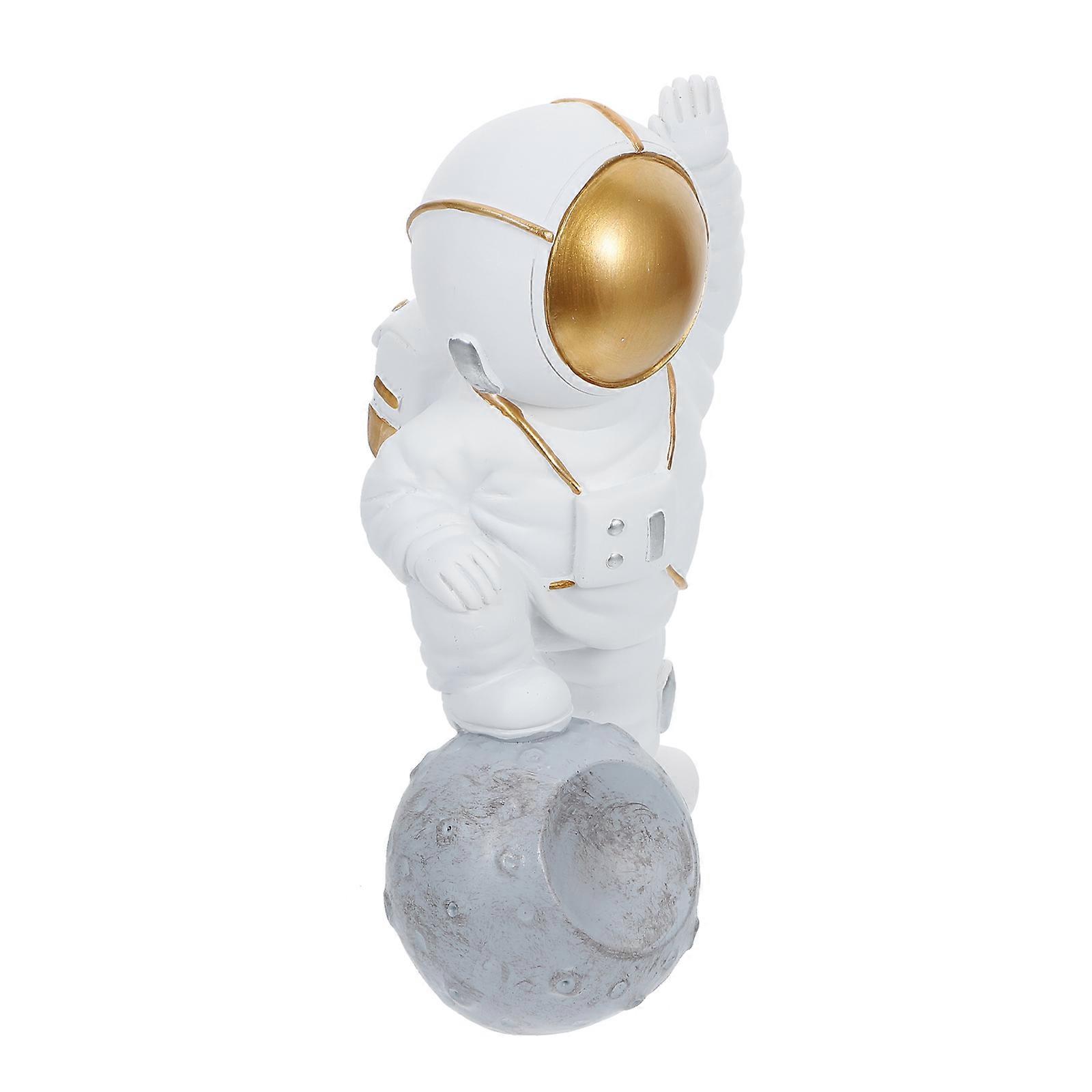 Miniature Astronaut Action Figure Statue Modern Science and Technology Home Decoration 12x8x20cm Resin 1Pc