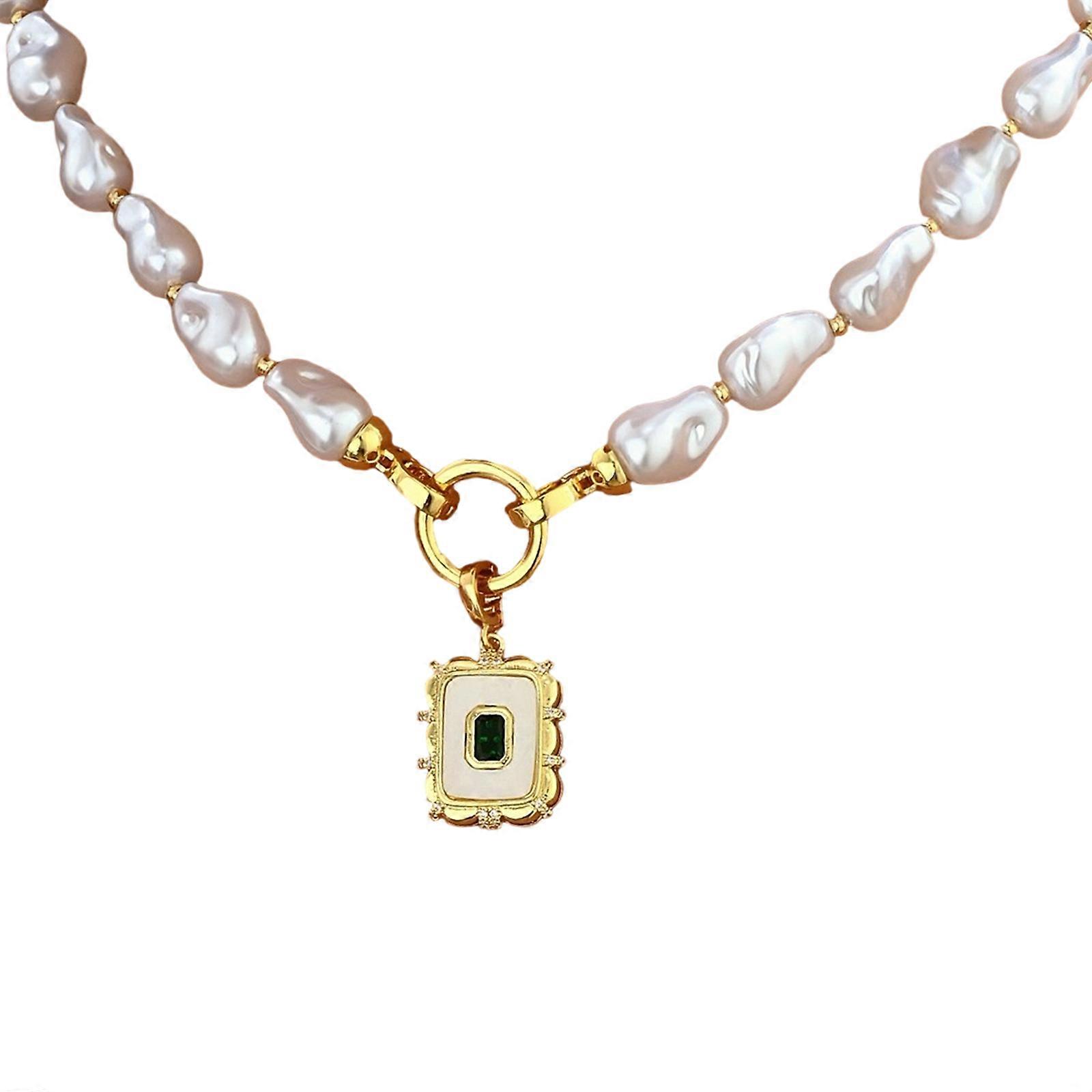 Elegant Baroque Style Simulated Pearls Necklace Handmade Neckchain for Parties Sophisticated Clavicle Chain Accessory