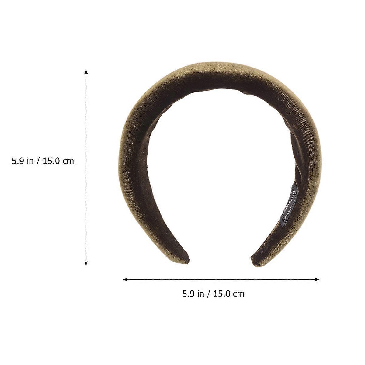 It sounds like you're referring to a product listing or description for **green cloth hair hoops**—a stylish and comfortable hair accessory designed