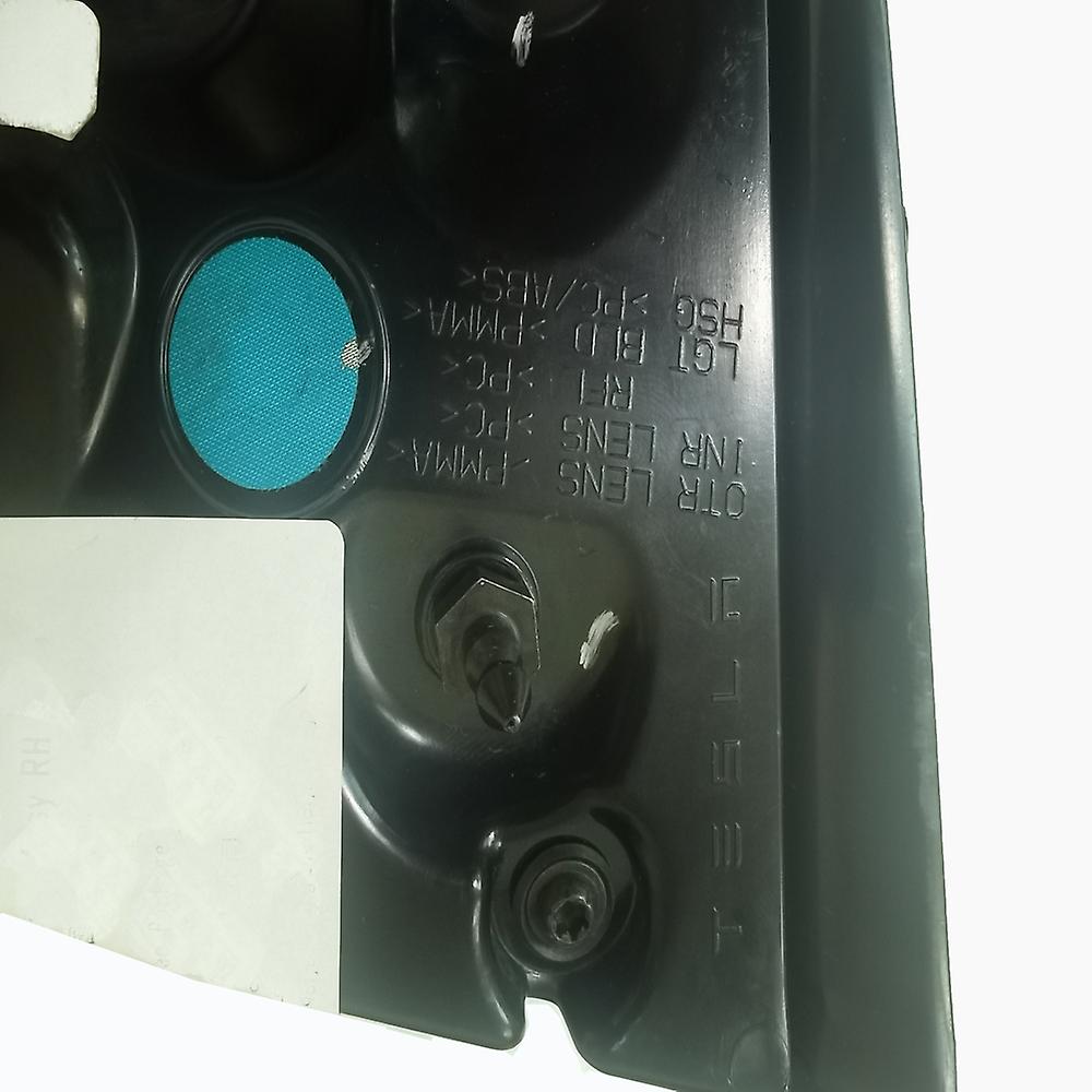 Auto Parts Inner Rh Rear Tail Light 1077402-00-f For Tesla Model 3 Old