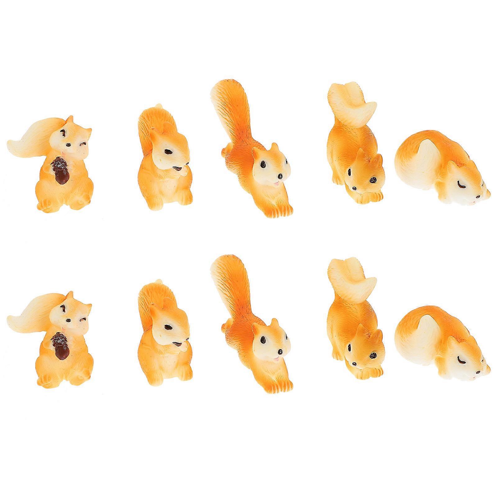 Miniature Squirrel Figurine Resin Squirrel Ornaments Fairy Garden Table Decoration Orange Color 10Pcs