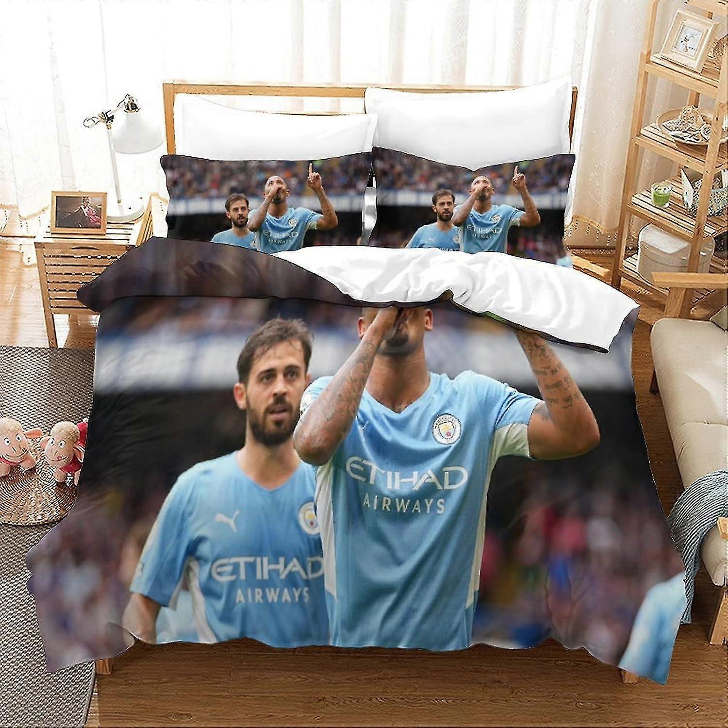 Football Superstar 3 Piece Bedding Set, 3D Printed Duvet Cover and Pillowcase with Hidden Zip for All Ages