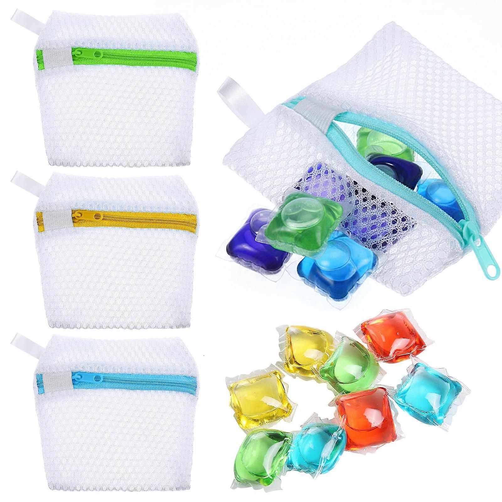 4PCS Laundry Mesh Bag with Pod AntiSticking Design for Delicate Fabric Protection and Travel Use