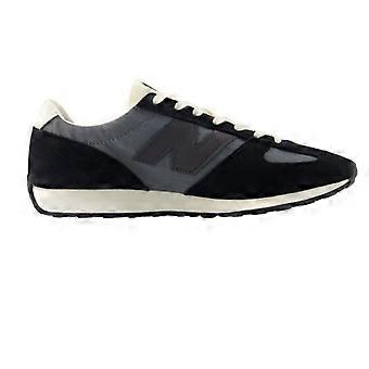 New Balance Unisex Adult Logo Suede Running Trainers