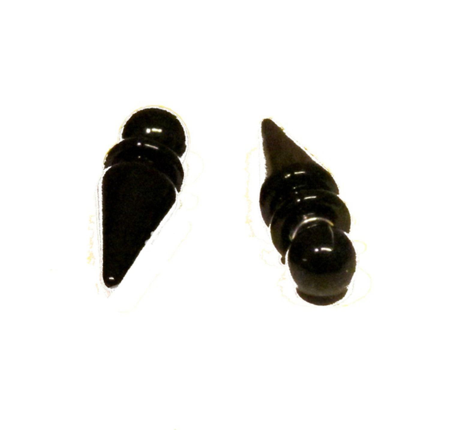 Schwarze Ohrringe