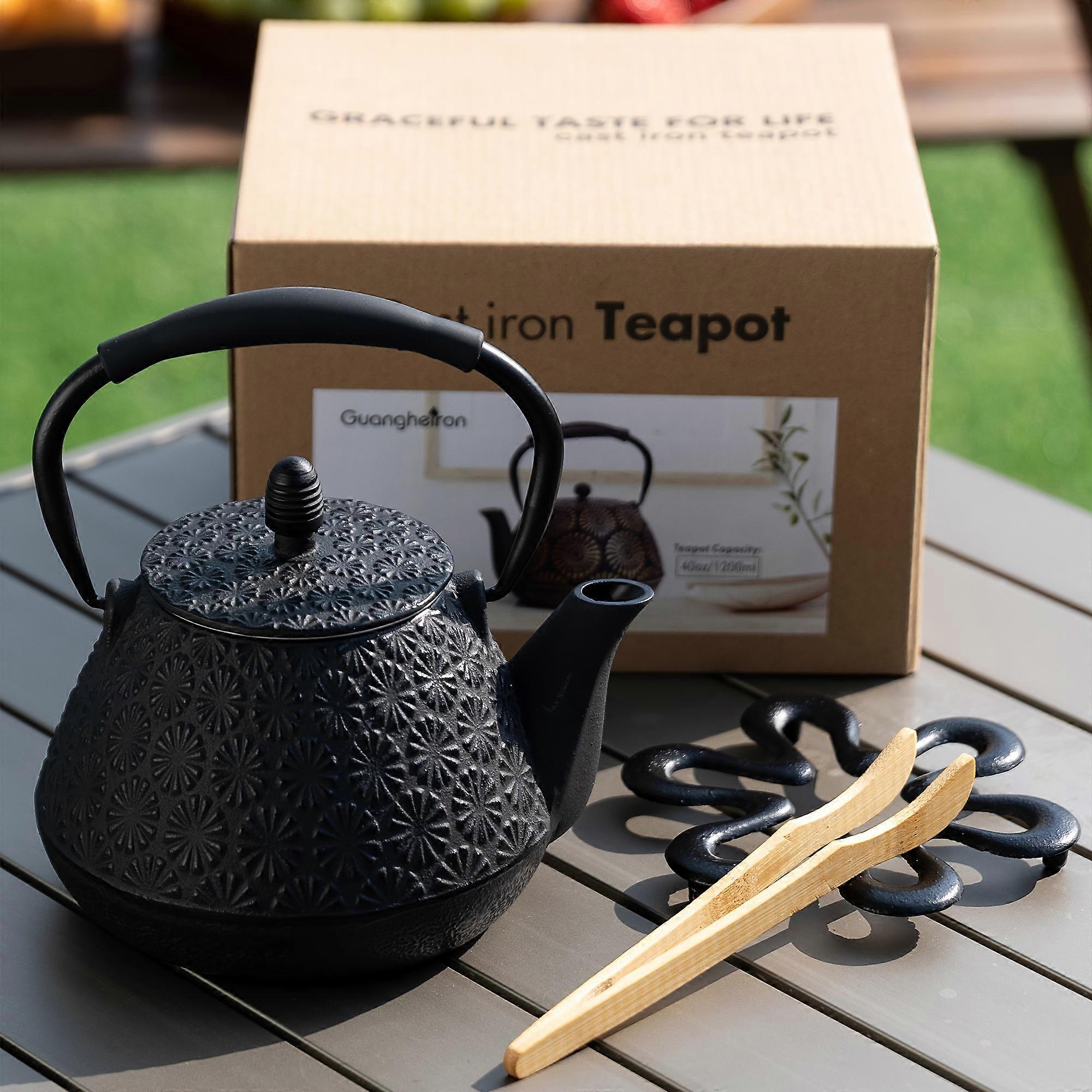 1pc 32.12oz Cast Iron Teapot With Cherry Flower Pattern, Traditional Japanese Pot, High Temperature Resistant With Stainless Steel Infuser, Stovetop S