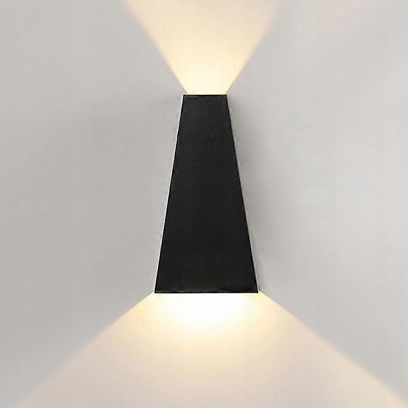 LED-vegglampe for hjemmebruk Scienna-lampe