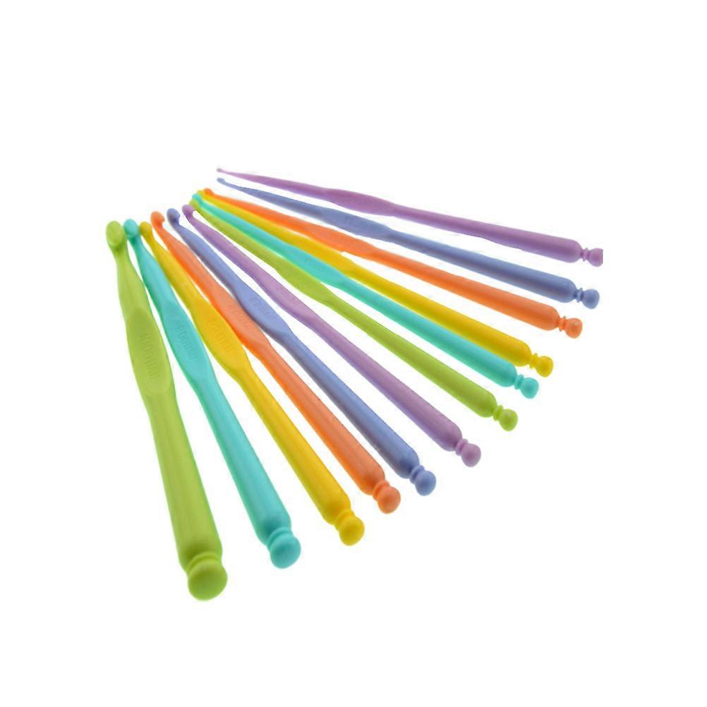 Crochet Needles Kit for Knitting Tools 12Pcs Plastic Hooks Assorted Colors