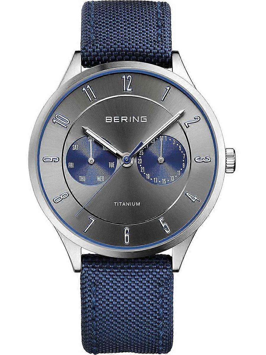 Bering Blå Äkta Läder Titanium 11539-873 Herrklocka