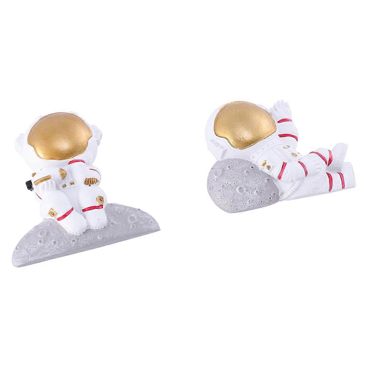 Astronaut Resin Wall Stickers 2pcs – Creative Moon Design Protective Covers for Switch Panels – Durable & Easy to Apply for Bedrooms, Living Rooms