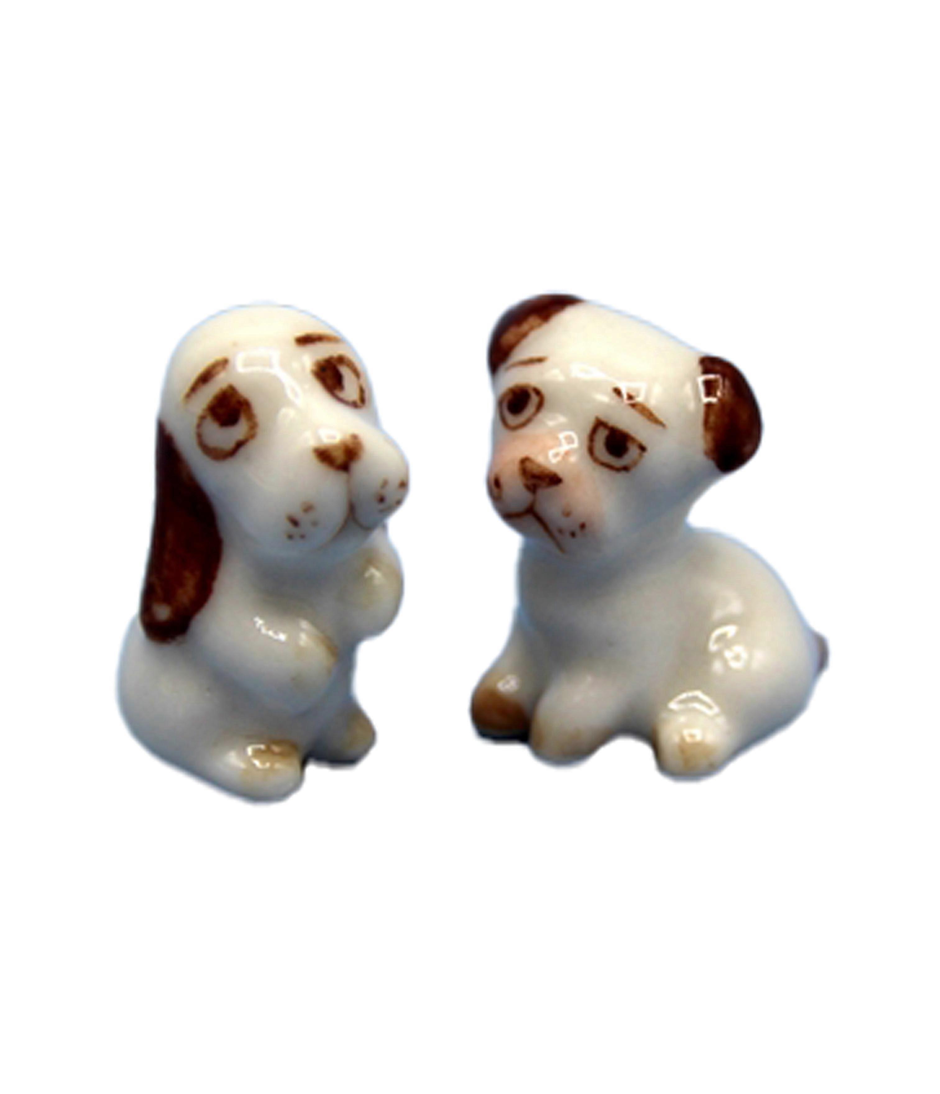 دمى البيت زوج صغير من الجراء يجلس الكلب الحيوانات الأليفة الحلي ملحق مصغرة