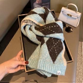 Skotsk, liten, rombformad stickad halsduk med kantband, för kvinnor, i koreansk stil, lämplig för höst och vinter, mångsidig och varm.
