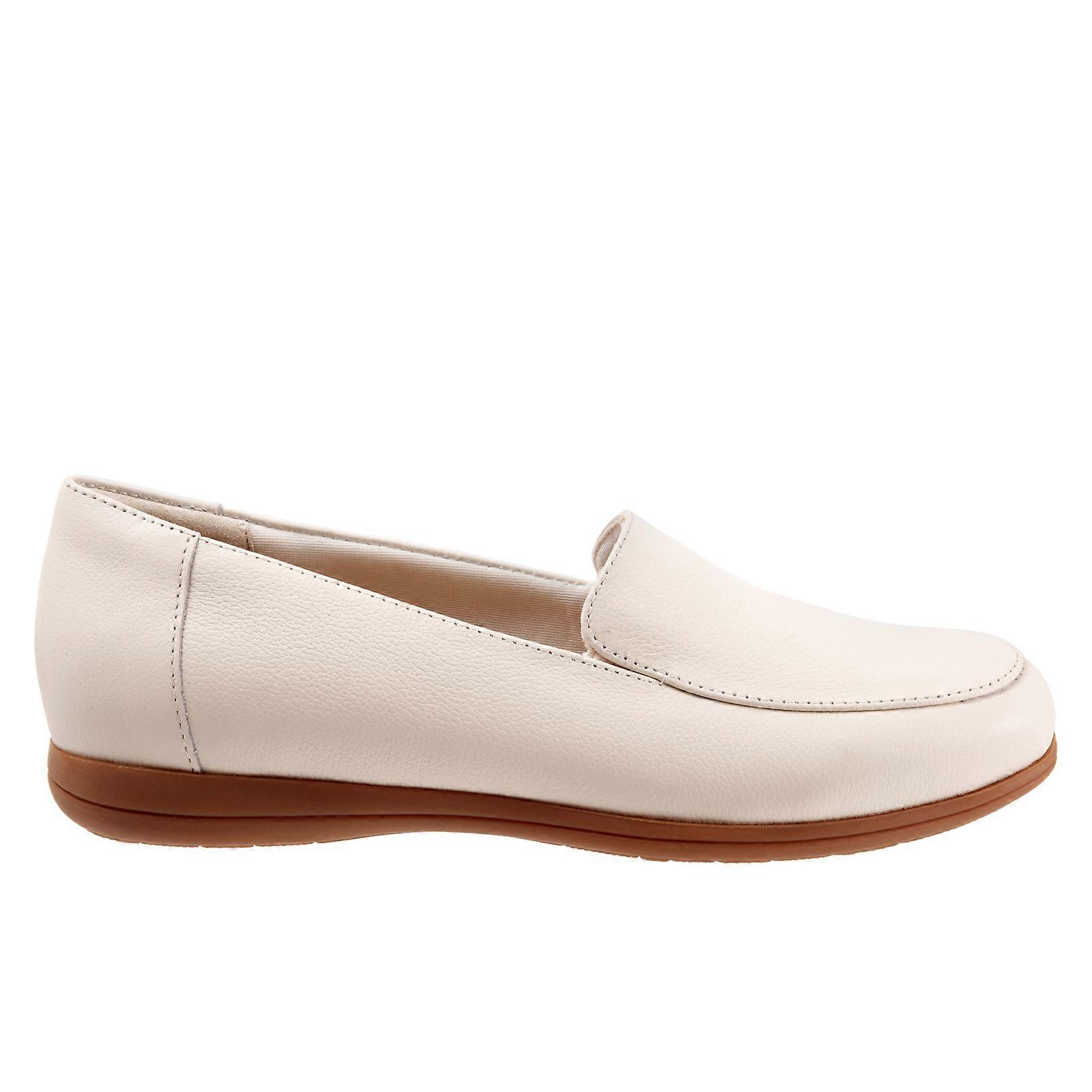 Trotters Adult Womens Deanna Loafer Flats