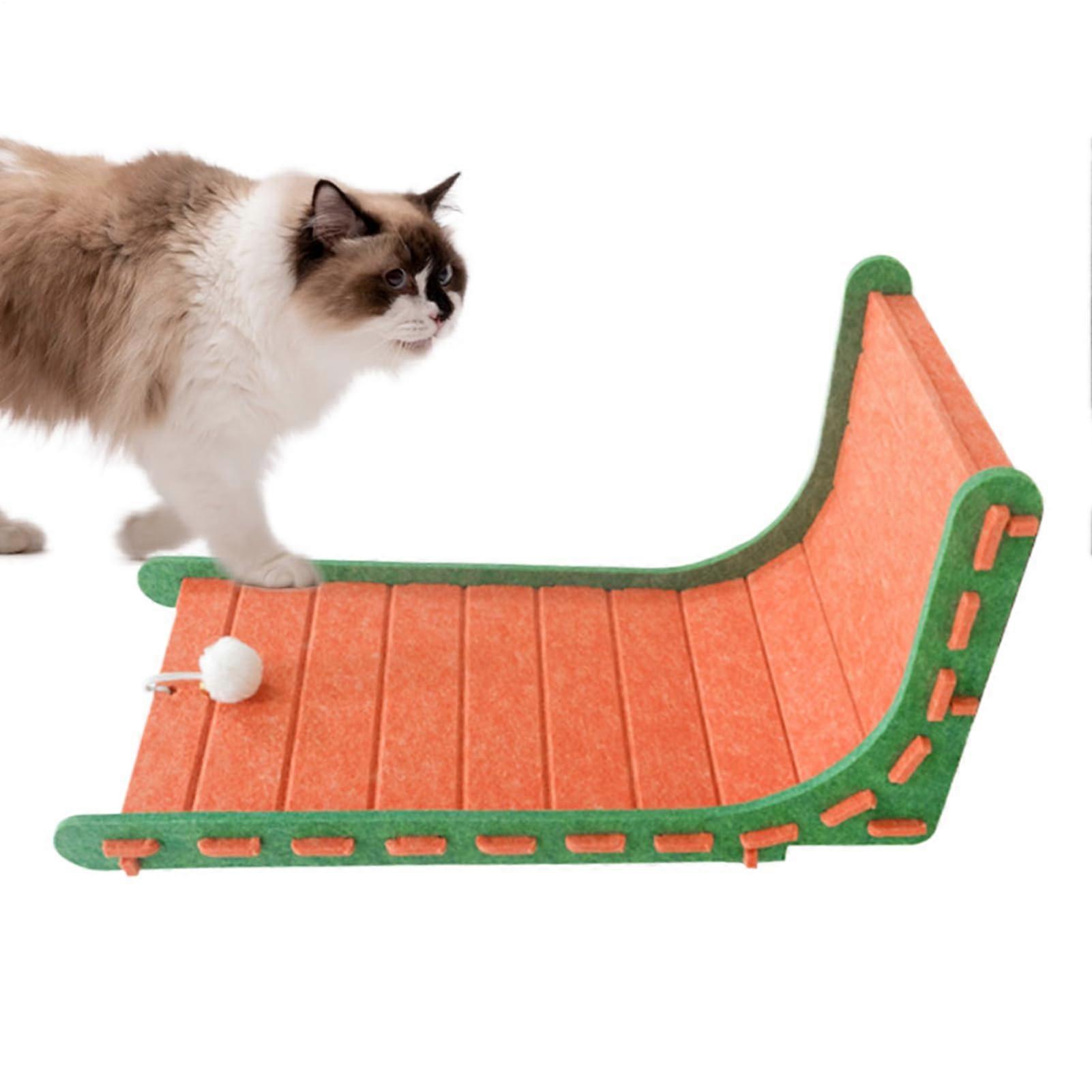 Cat Scratcher Felt Cat Board Interactive Ball Toy WearResistant Sturdy Claw Sharpening 32x27x60 cm