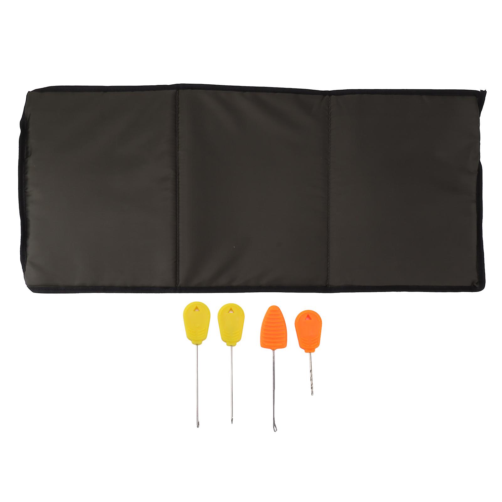 Multifunctional Fishing Mat with Sponge and 4 Baiting Needles, 3-Piece Foldable, for Camping and Hiking