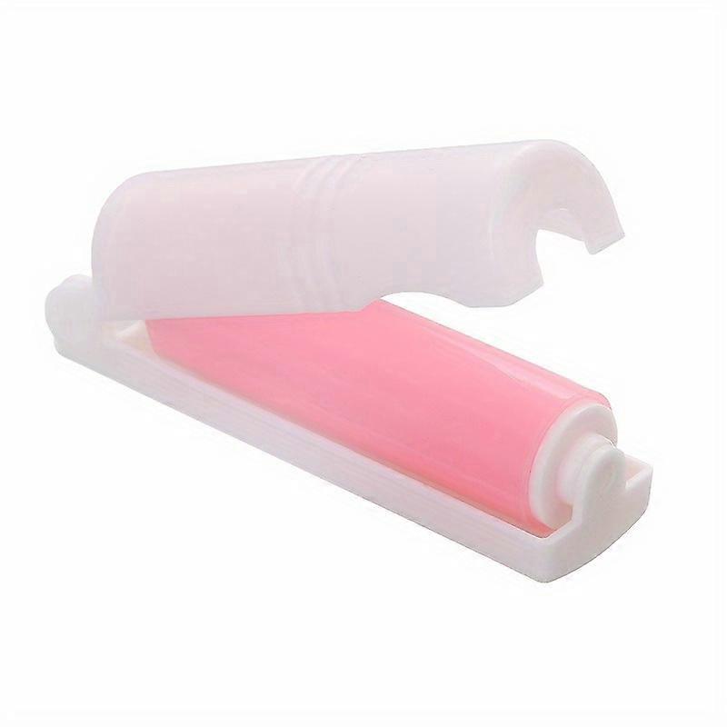 Portable Mini Lint Roller Remover for Clothes, Carpet, Car, Bedroom - Reusable Sticky Dust Cleaner with No Battery Required and Easy to Use Without El