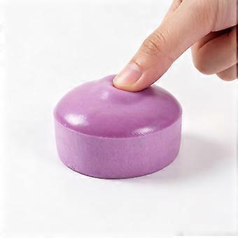 Neuartiges Squishy-Spielzeug in weicher Brotform mit langsam aufsteigendem Gefühl für Kinder und Erwachsene, ideal zum Spielen am Schreibtisch, als Mitbringsel für Geburtstagsfeiern oder als Geschenk.