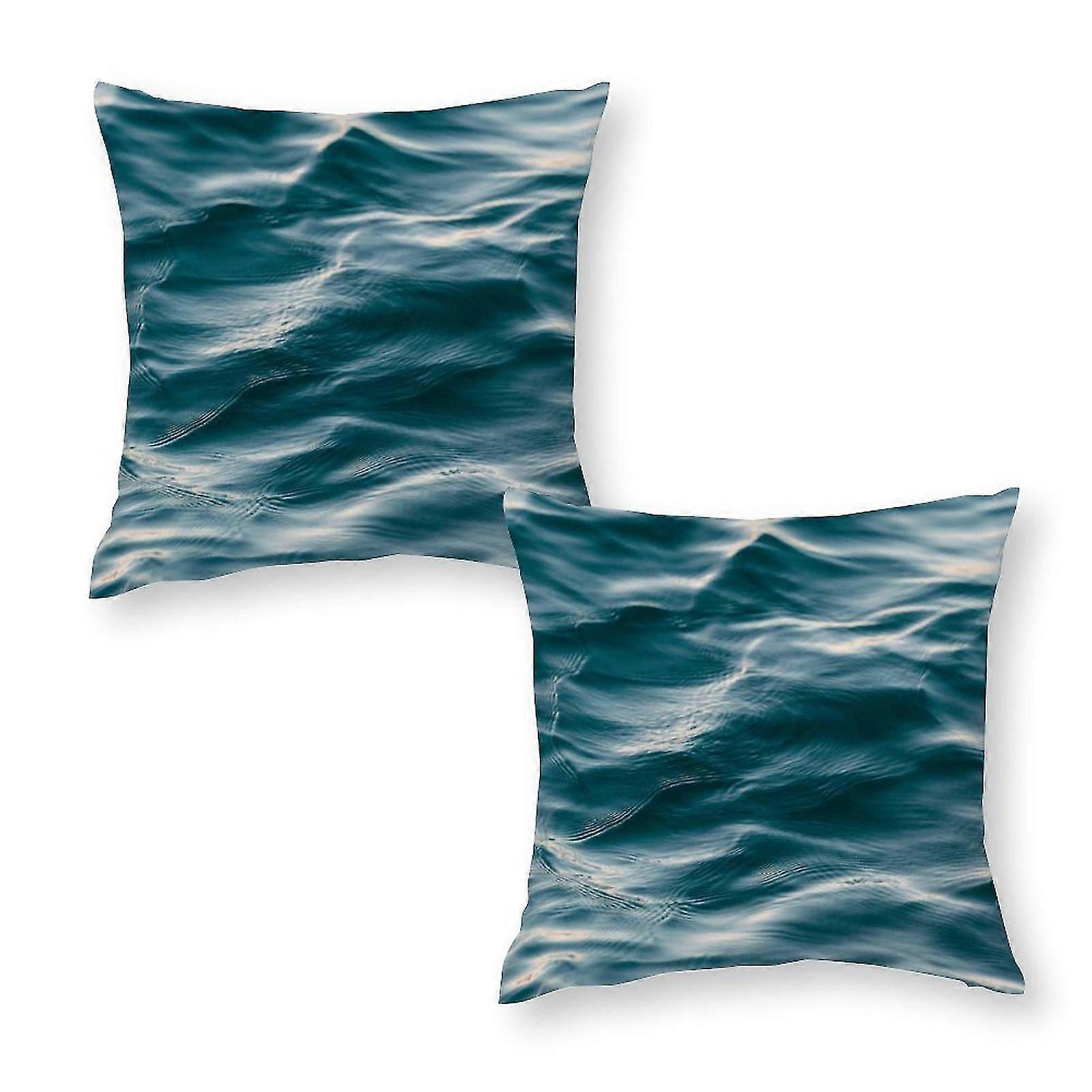 Foto av vattenkroppssats med 2 örngott