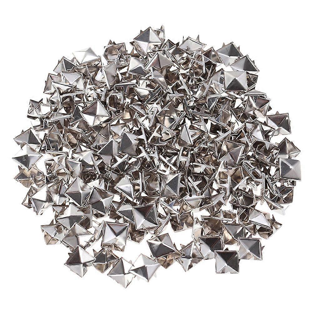 100 stk firkantede metall punk studs nagler nagler for diy håndverk langvarige sølvpigger unike motetilbehør for unik dekorasjon