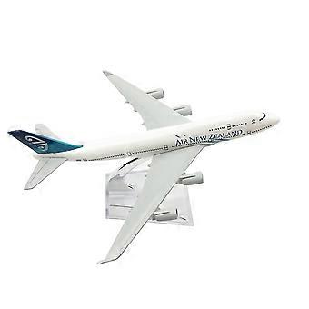 Neuseeländisches B747-Flugzeugmodell aus Metall, Maßstab 1:400, Simulation eines Flugzeugmodells aus Druckguss, inklusive Präsentationsständer