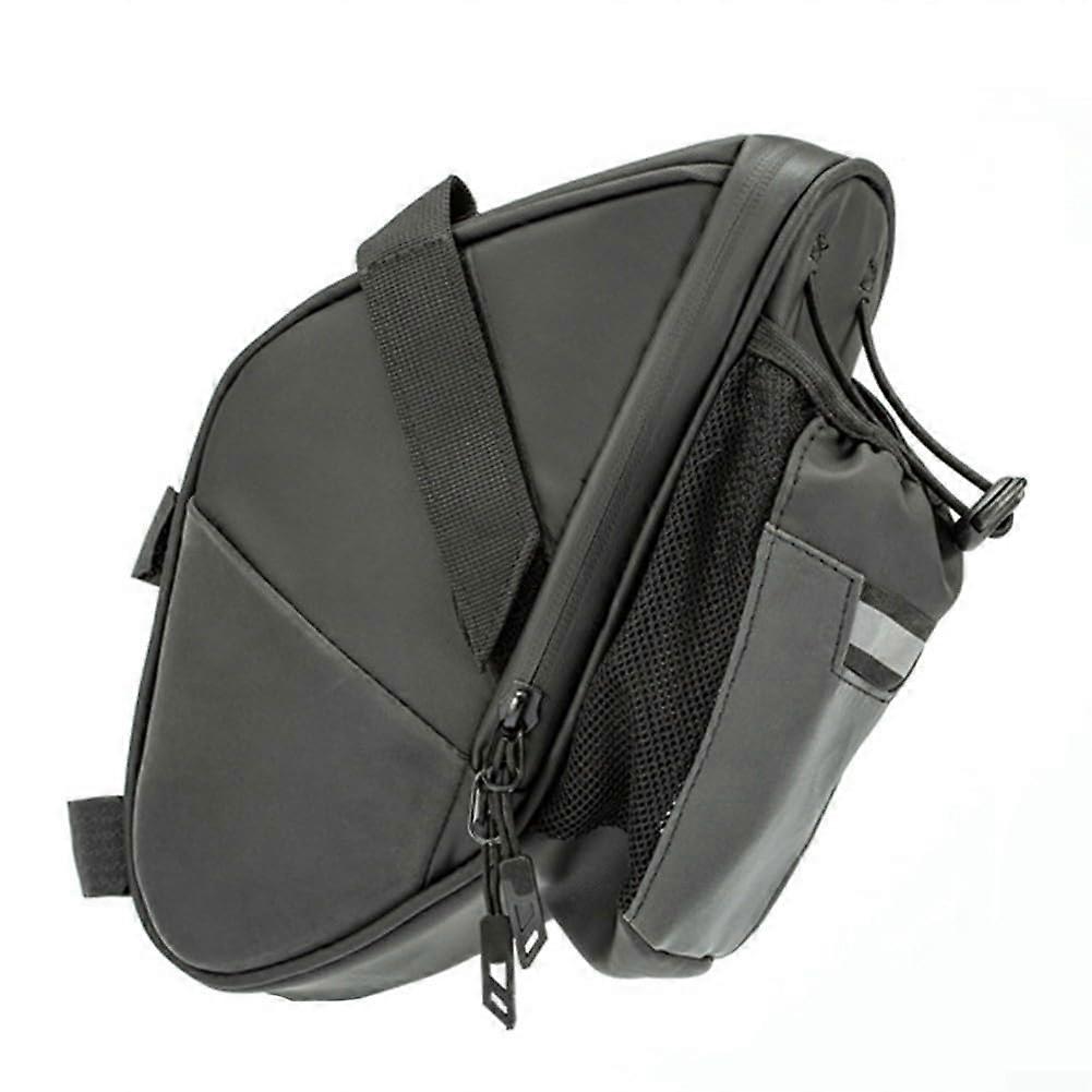 reflective bicycle saddle bag, designed to fit under the seat, waterresistant and equipped with reflectors (white reflection).