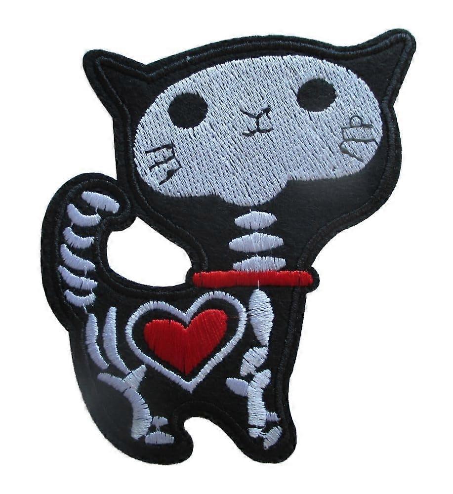 Red Heart Skeleton Cat Iron On Patch 10x8cm Gothic Embroidered Applique for Jackets