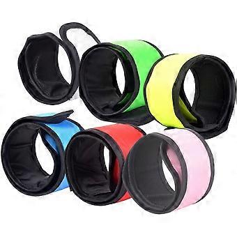 6Pcs leuchtende Slap verschleißfeste Kinderspielzeuge lustige Slap Armbänder interessante Kinderspielzeug