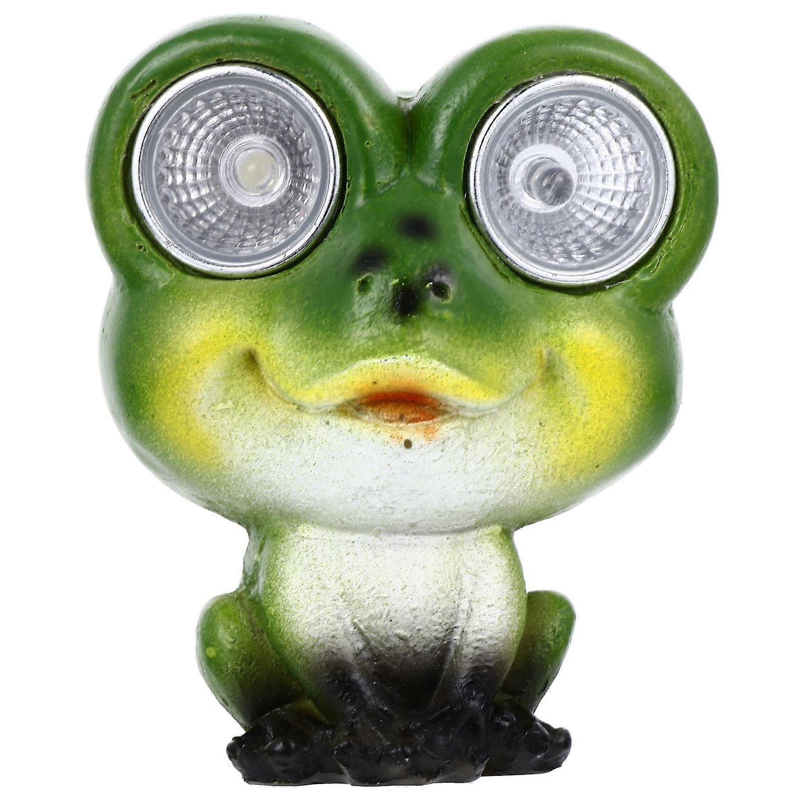 Solar Powered Resin Frog Garden Statue with Lantern – Weather Resistant Outdoor Decor for Patio, Balcony, and Courtyard Ambient Lighting
