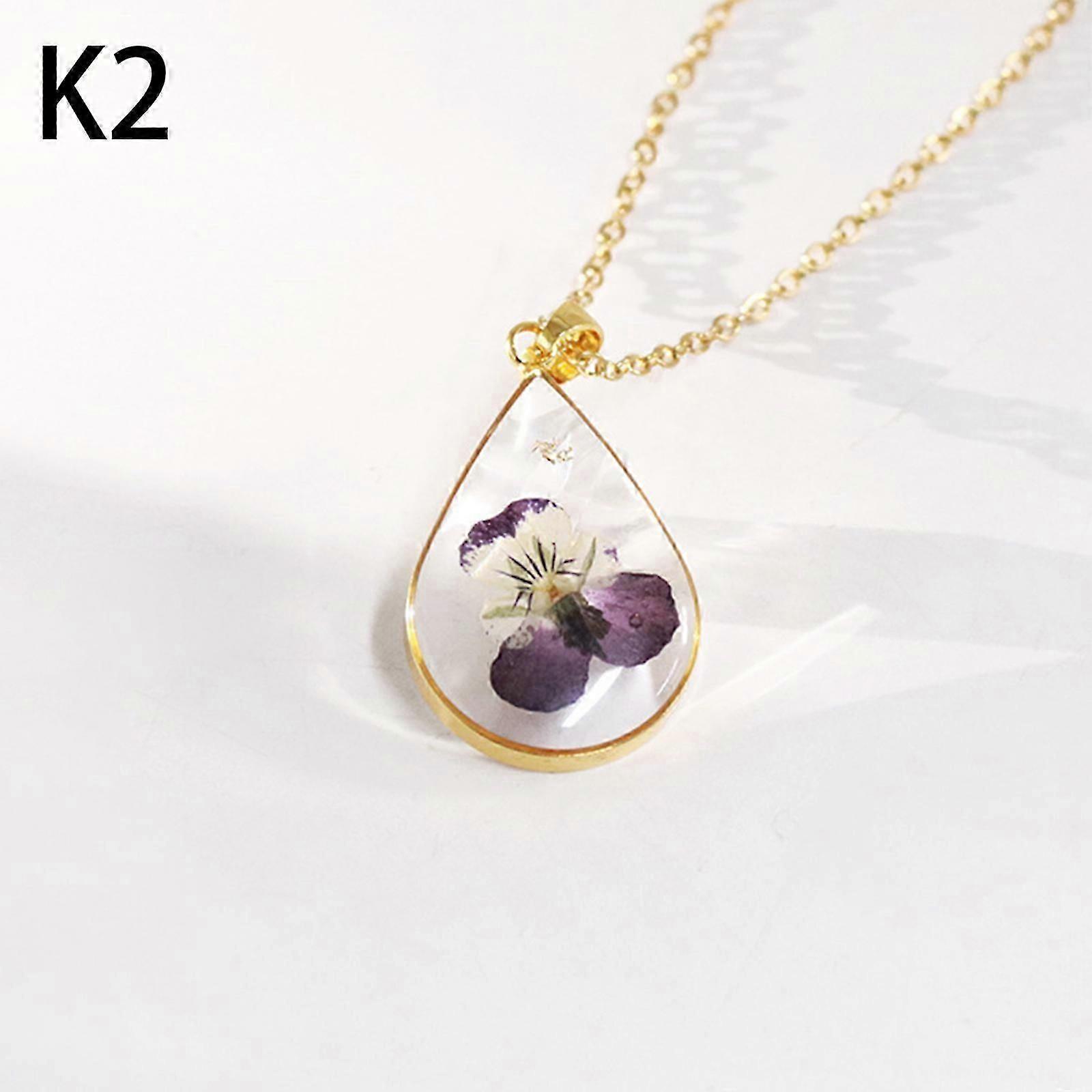 syntymäkukkakaulakoru, pisarakukkakaulakoru - puristettu kukkakaulakoru, syntymäkuukauden kukkakaulakoru, käsintehdyt hartsikaulakorut