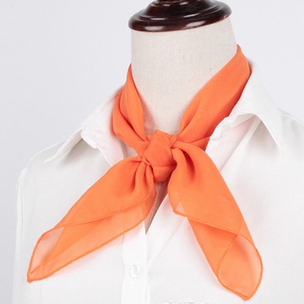 Foulards en soie mouchoir en soie sentiment foulard taille moyenne mince et doux cadeau pour les filles ou les dames 65 * 65cm
