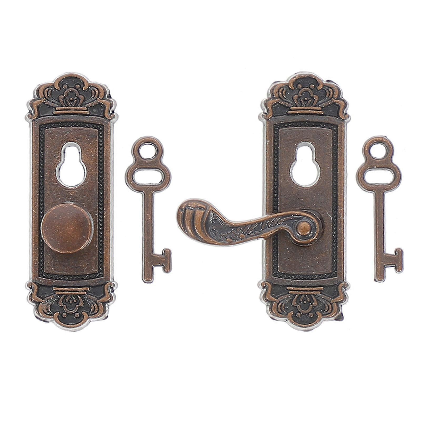 Miniature House Door Lock Toy, Functional Prop for Micro Landscape Photography