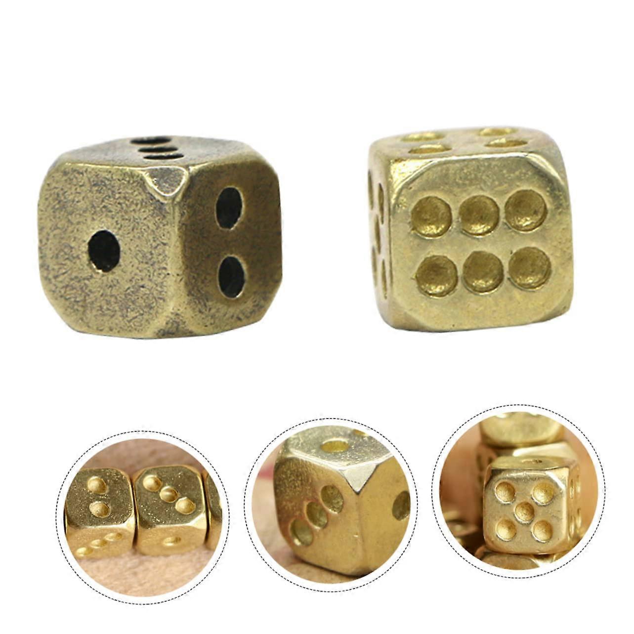 2 Pieces Round Dice Made of Pure Copper Game Dice Compartment Club Cube Brass Dice Dice with Rounded Corners Pure Copper