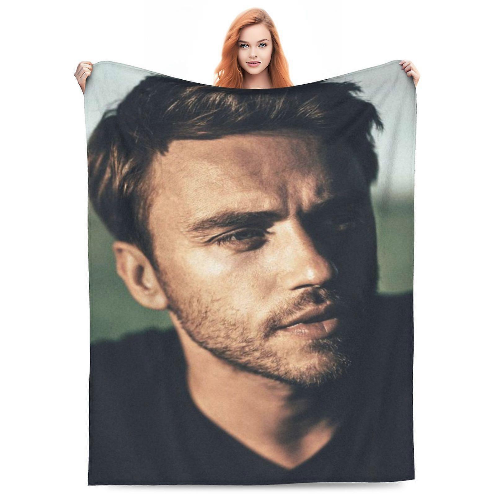 sf748 Clueso Portrait Pattern Flannel Throw Blanket - Soft, Warm, and Versatile for Sofa, Bed, Office, or Dorm Decor | Machine Washable, Tear-Resistan