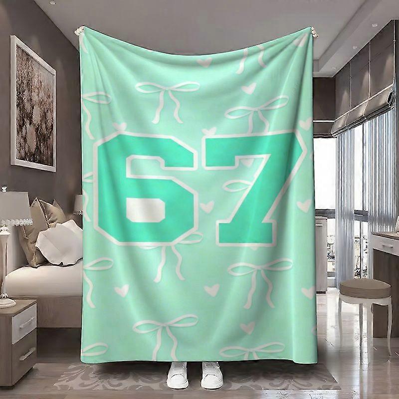 No. 67 Light Green Decorative Pattern Printed Flannel Blanket  100% Polyester