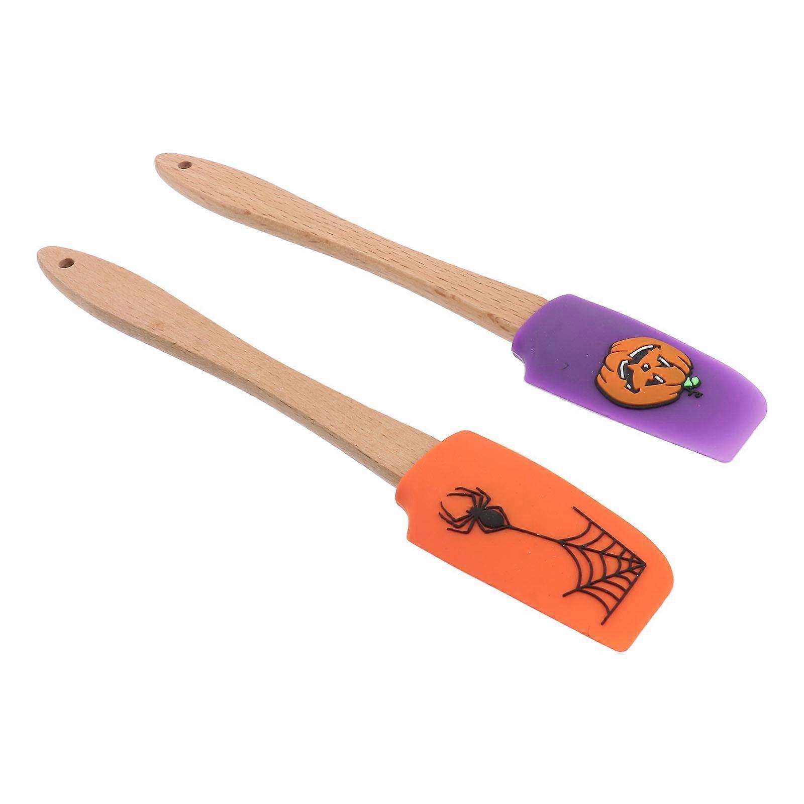 Halloween Silicone Baking Spatula with Wooden Handle – Pumpkin Spider Pattern, Ergonomic Lightweight Kitchen Utensil for Home Baking and Pastry