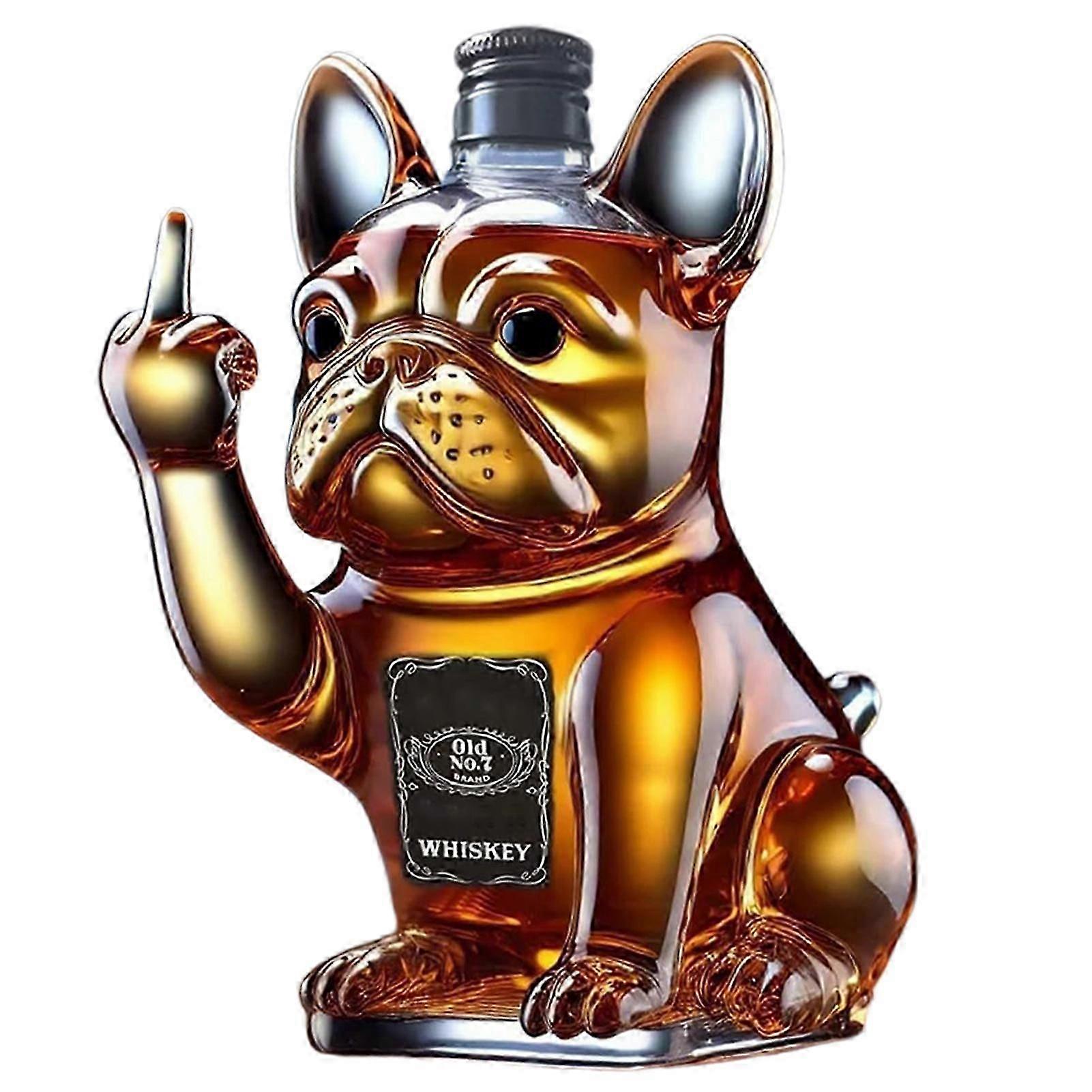 Garrafa de uísque com decoração de bar em casa de design de buldogue francês