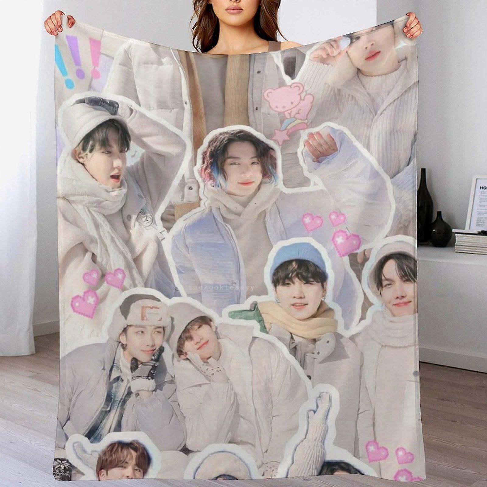 Manta de pelúcia aconchegante BTS para escritório e sala de estar, em veludo macio e com toque suave, resistente a bolinhas.