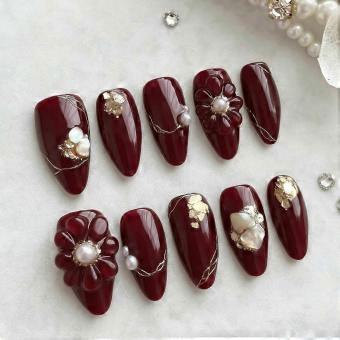 Almond Brown False Nails With Pearl And Gold Florals