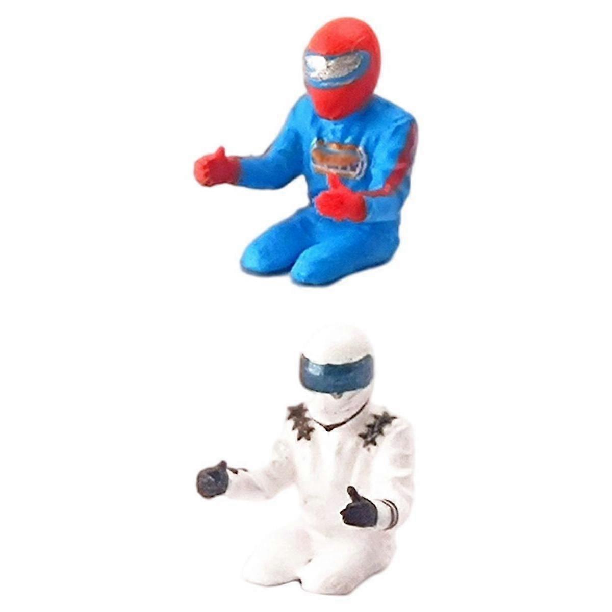 2x 1/64 Scale Painted Figures Miniature Scene Decoration
