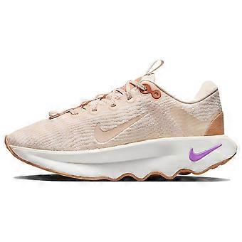 Nike Motiva Guava Ice Summit White Fuchsia Dream da donna DV1238-800
