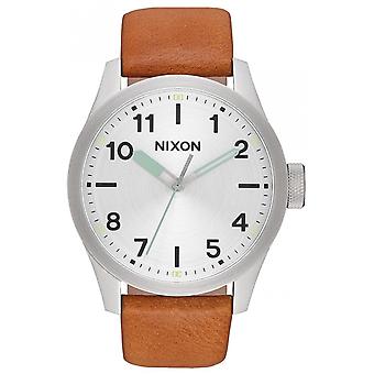 Nixon Safari Watch for analoge Quartz menn med cowskin armbånd A9752853
