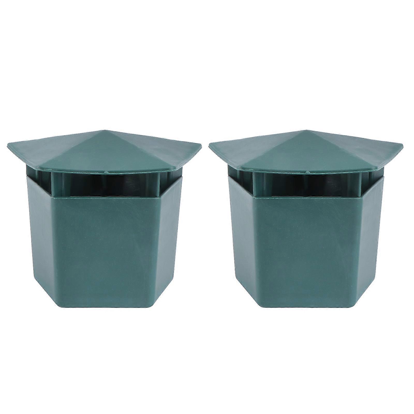 Snail Traps Made of Durable Plastic for Garden Use and Safe Green 2PCS