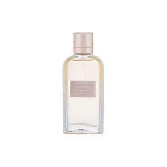 First Instinct Sheer EDP 50ml